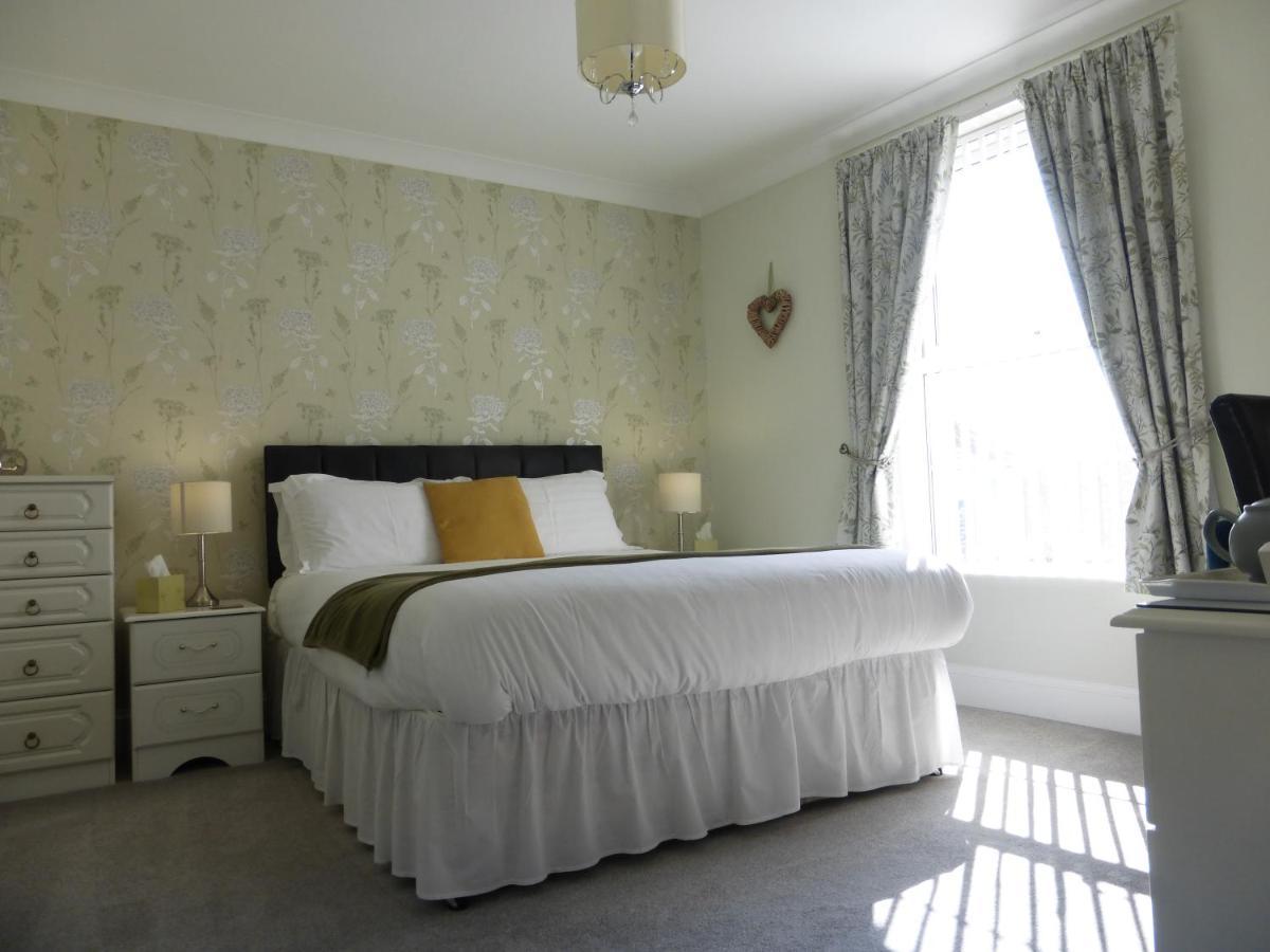 Bed and Breakfast Blenheim House à Torquay Extérieur photo